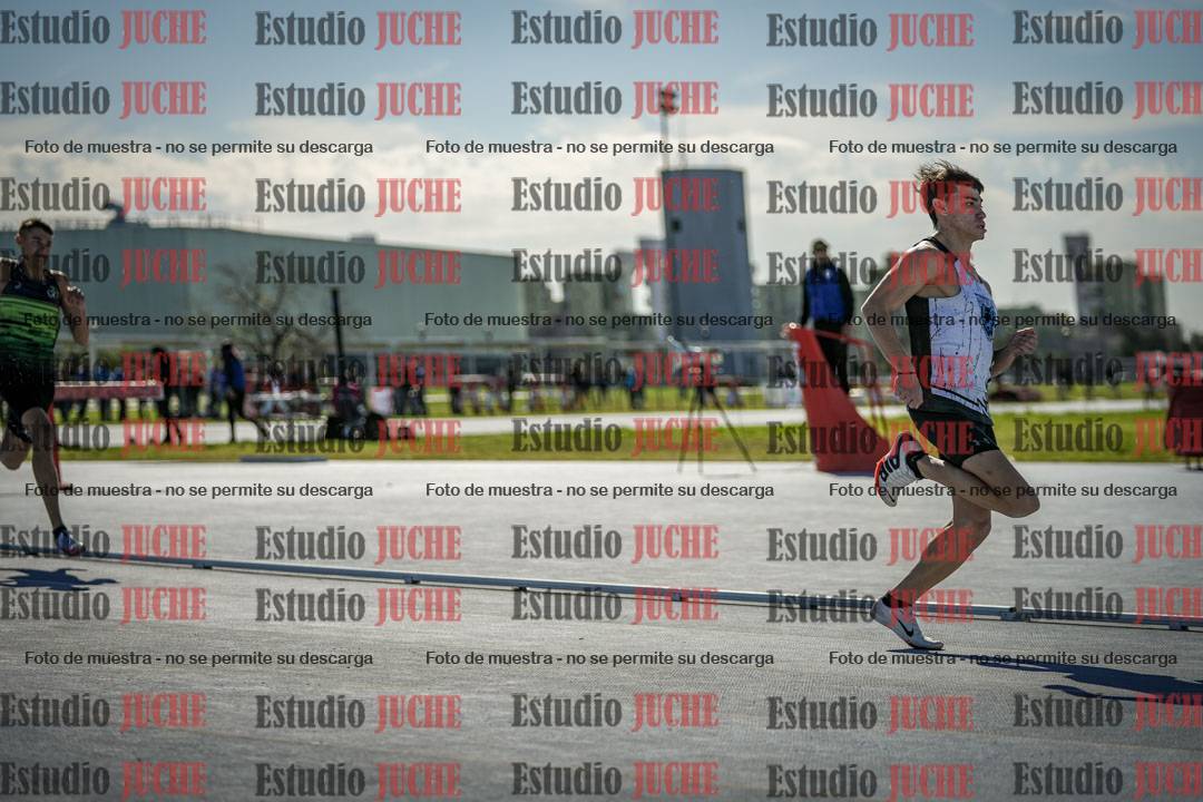 Fotos de los 400 m llanos de varones