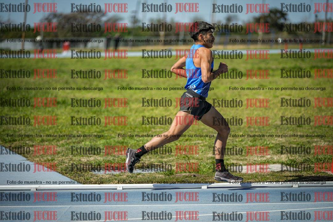 Fotos de los 5000 m llanos de mujeres y varones