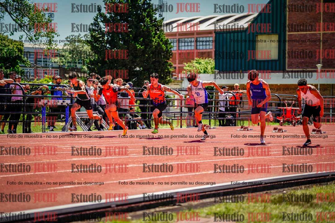Fotos de los 100 m llanos de varones