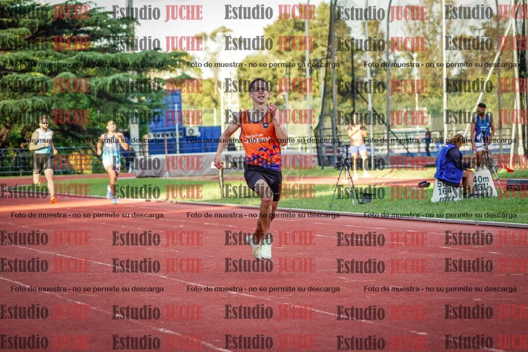 Fotos de los 400 m llanos de varones