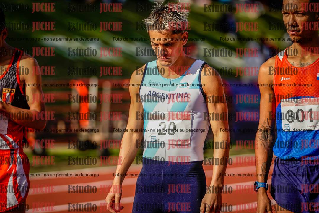 Fotos de los 3000 m con obstáculos de varones