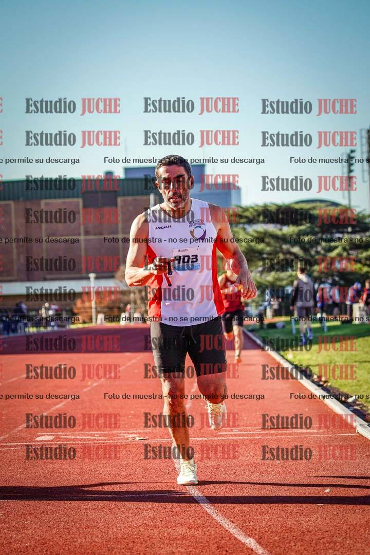Fotos de los 800 m llanos de varones