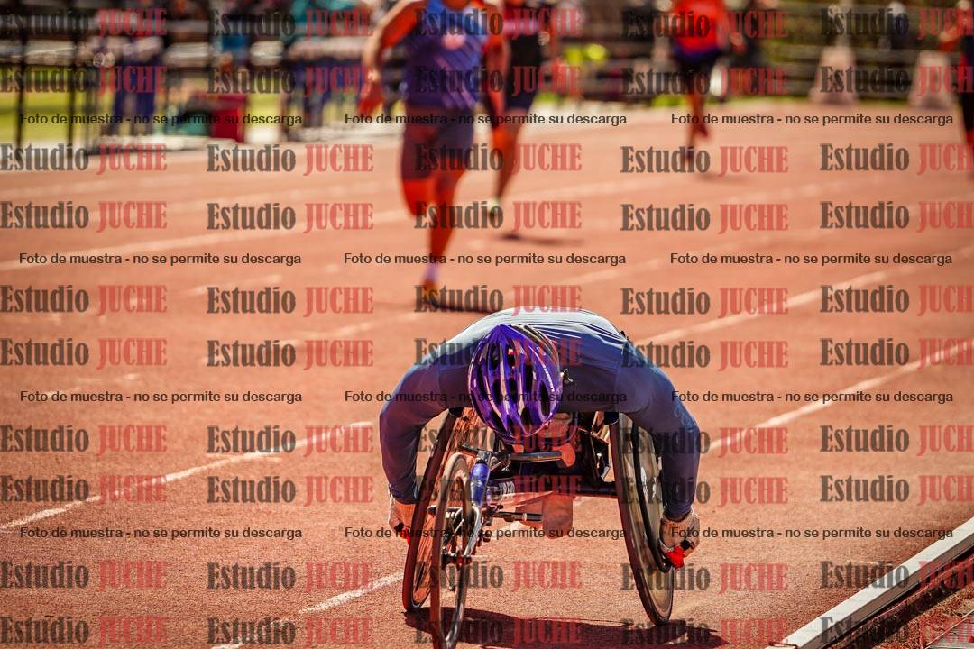 Fotos de los 400 m llanos de varones