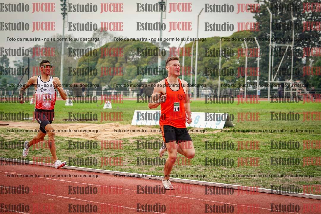 Fotos de los 800 m llanos de varones