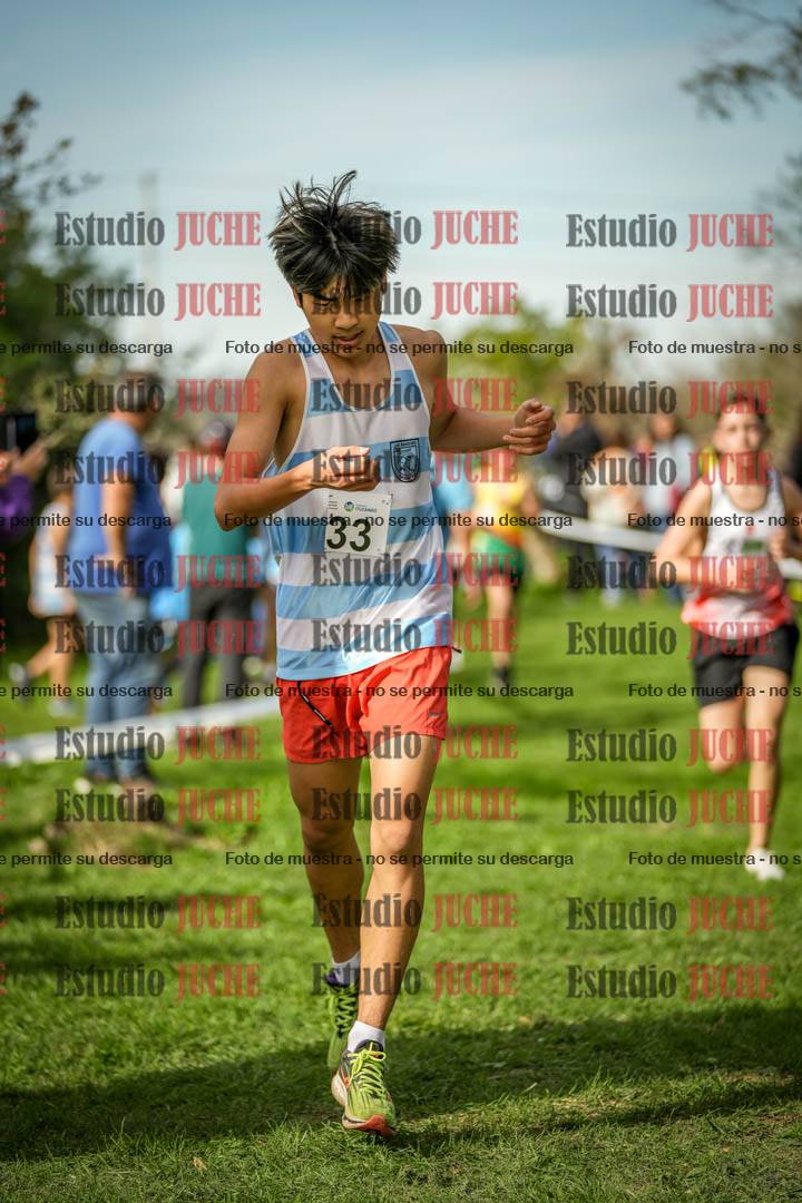 Fotos de la llegada del cross de 2000 m