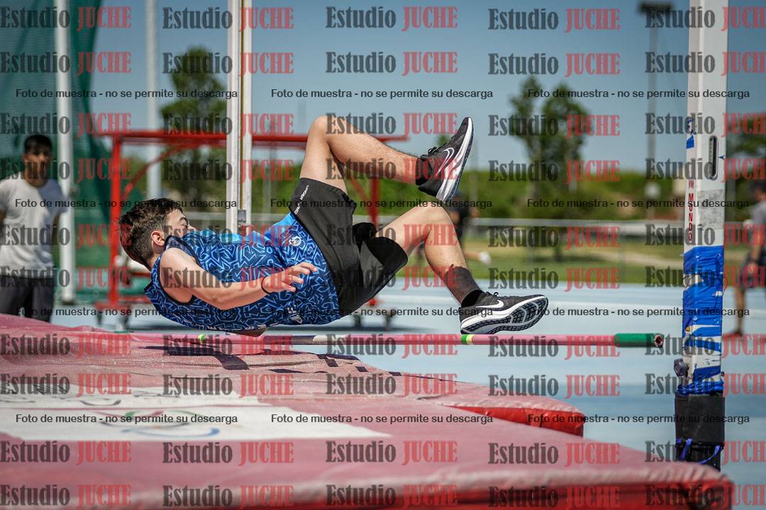 Fotos del salto en alto de varones - U14
