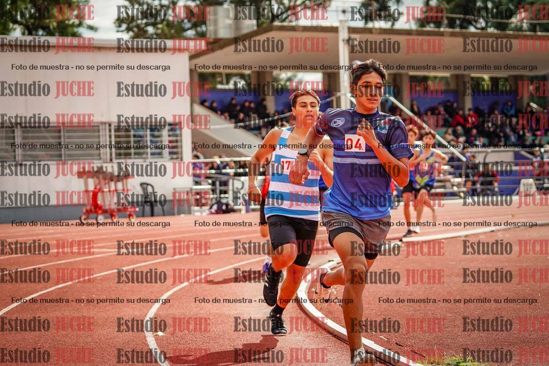 Fotos de los 600 m llanos de varones