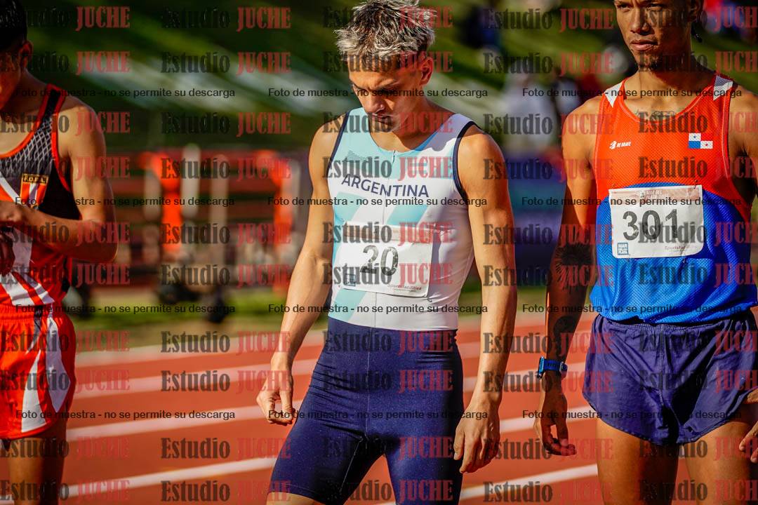 Fotos de los 3000 m con obstáculos de varones