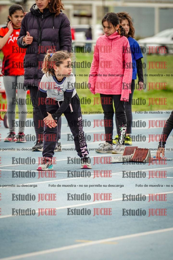 Fotos de los 50 m llanos de mujeres - U12
