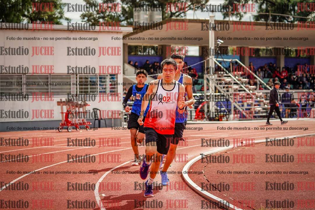 Fotos de los 600 m llanos de varones