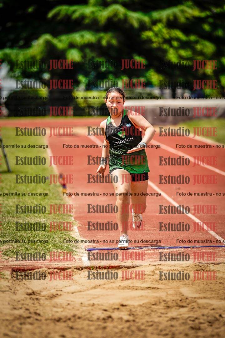 Fotos del salto en largo de mujeres