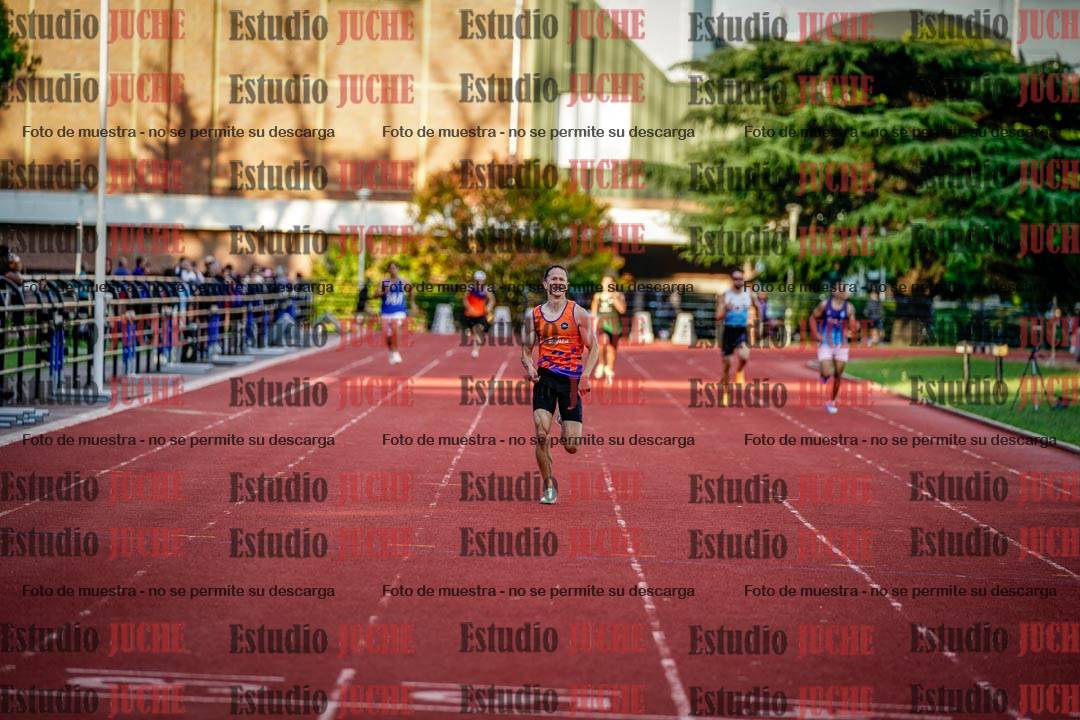 Fotos de los 400 m llanos de varones