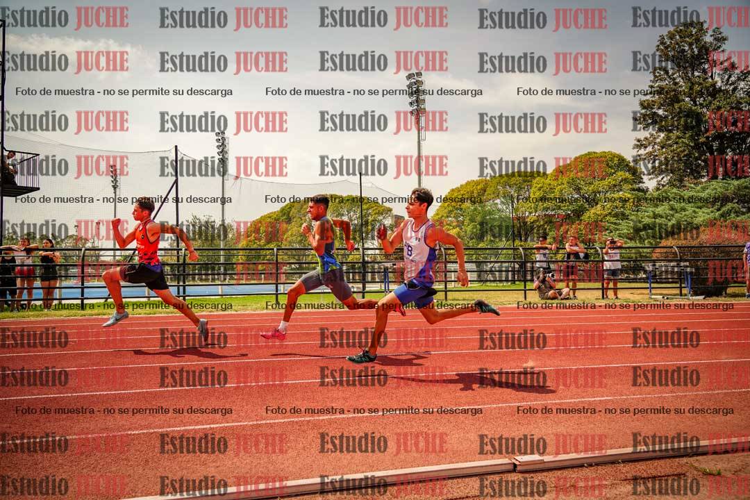 Fotos de los 200 m llanos de varones