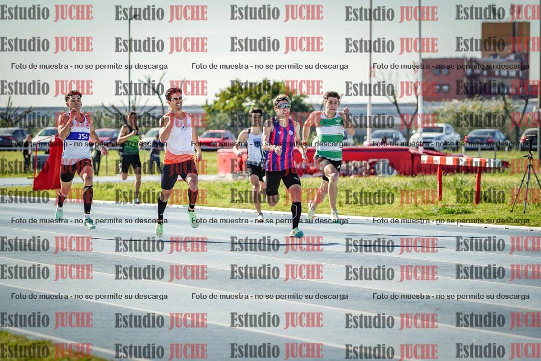 Fotos de los 400 m llanos de varones