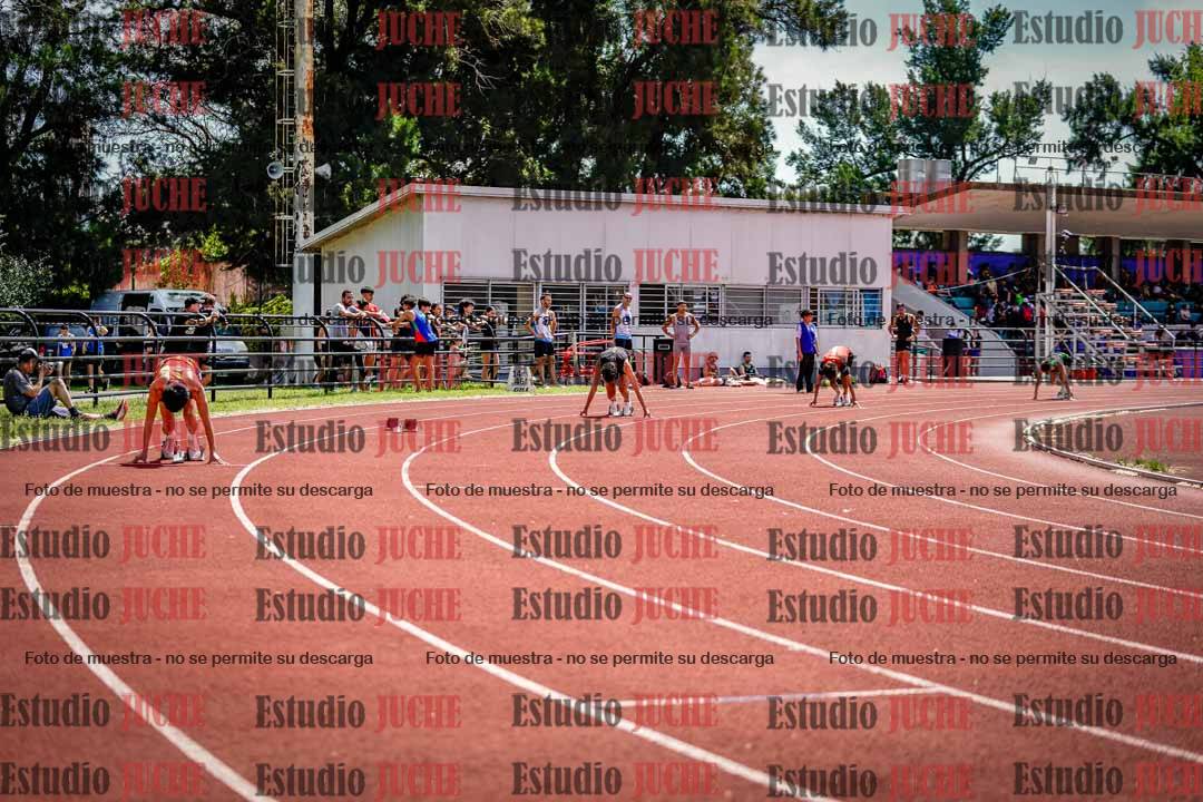 Fotos de los 400 m llanos de varones