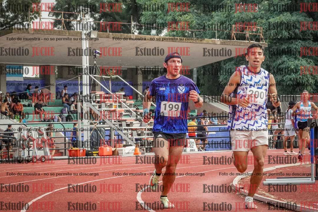 Fotos de los 3000 m llanos de varones