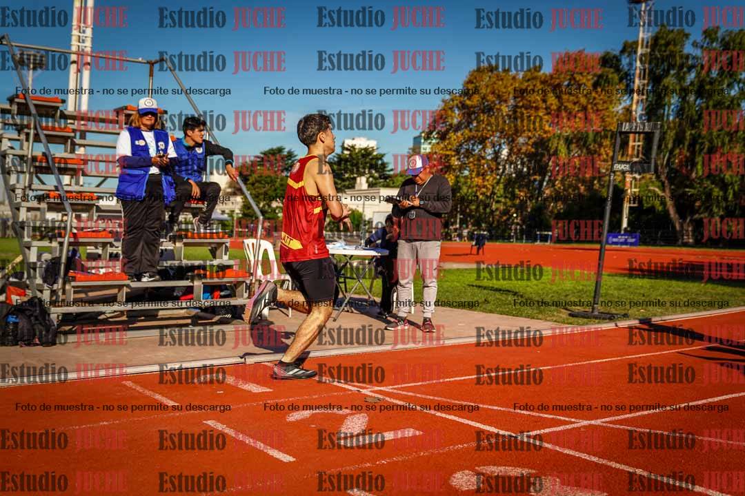 Fotos de los 800 m llanos de varones