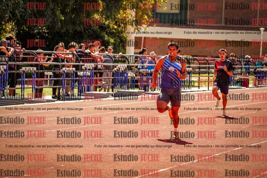 Fotos de los 400 m llanos de varones