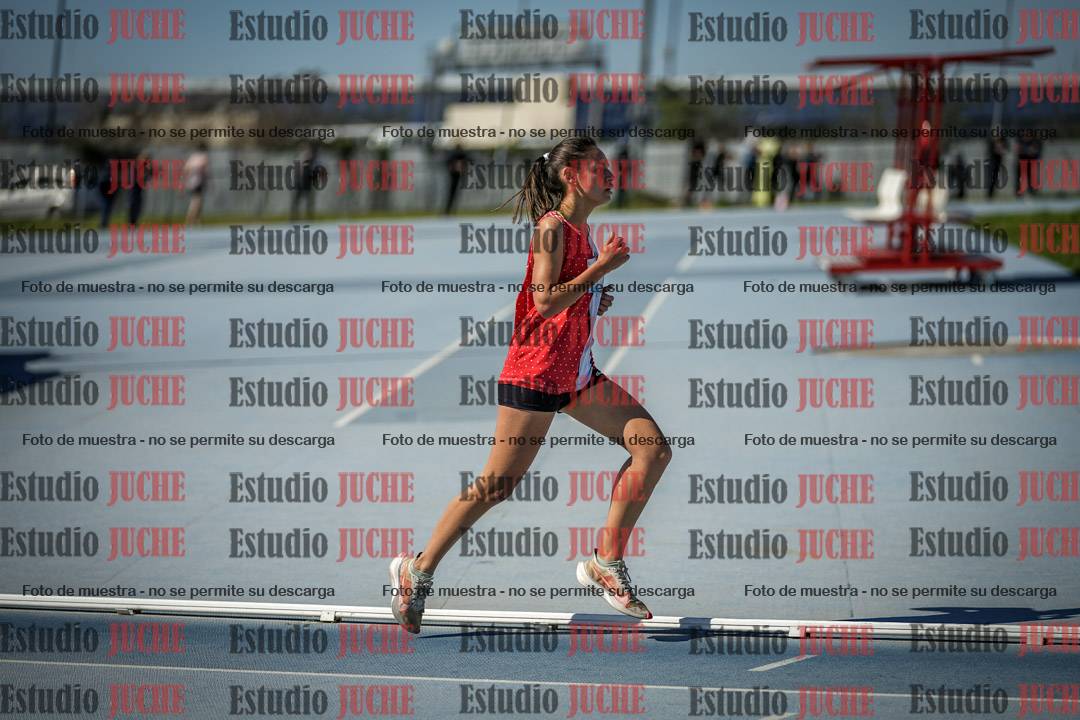 Fotos de los 5000 m llanos de mujeres y varones