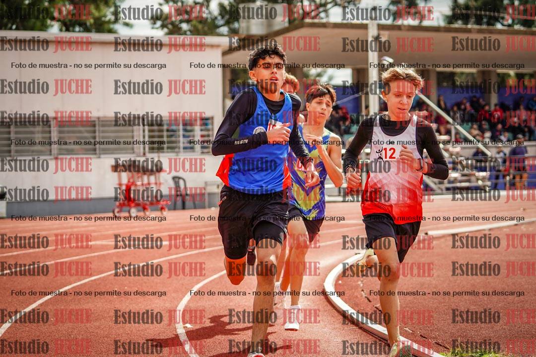 Fotos de los 600 m llanos de varones