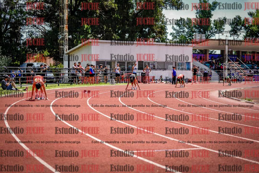 Fotos de los 400 m llanos de varones
