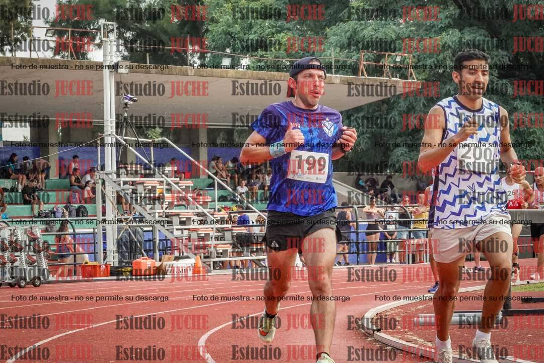 Fotos de los 3000 m llanos de varones