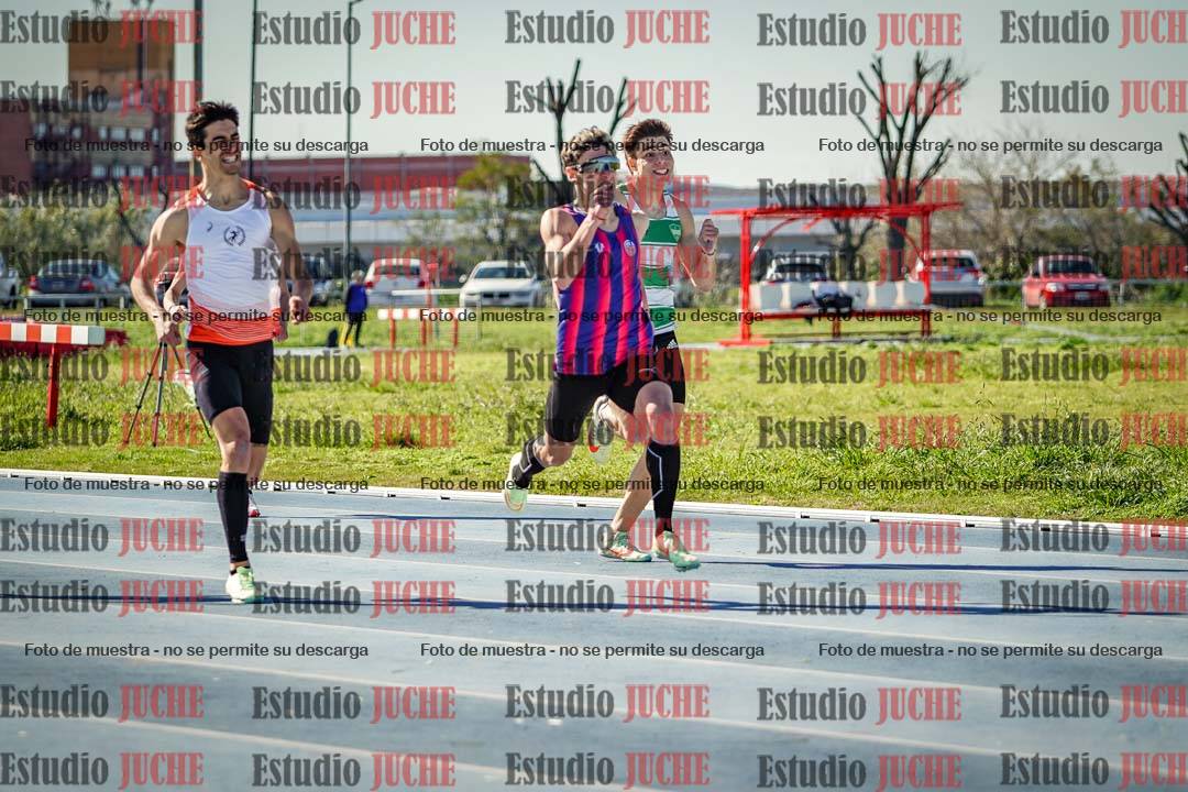Fotos de los 400 m llanos de varones