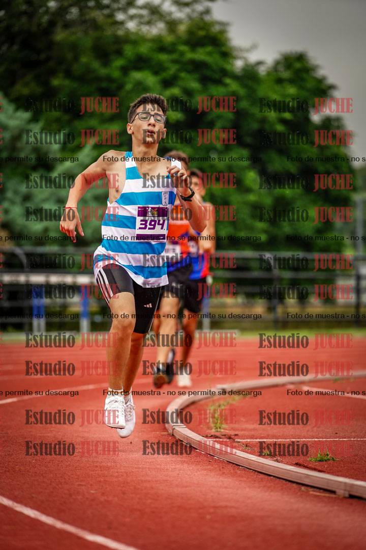 Fotos de los 800 m llanos de varones