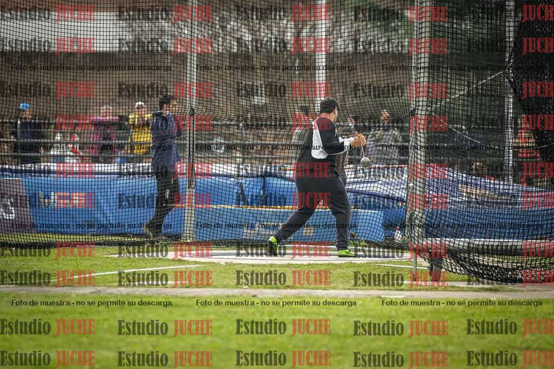 Fotos del lanzamiento de martillo de varones