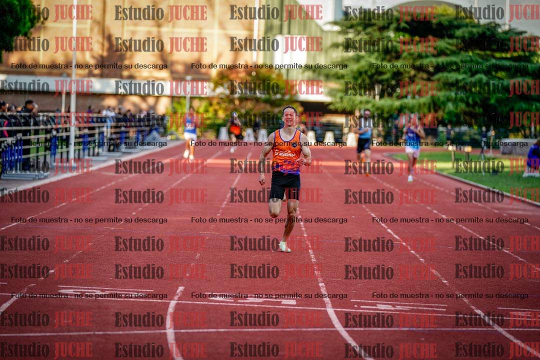 Fotos de los 400 m llanos de varones
