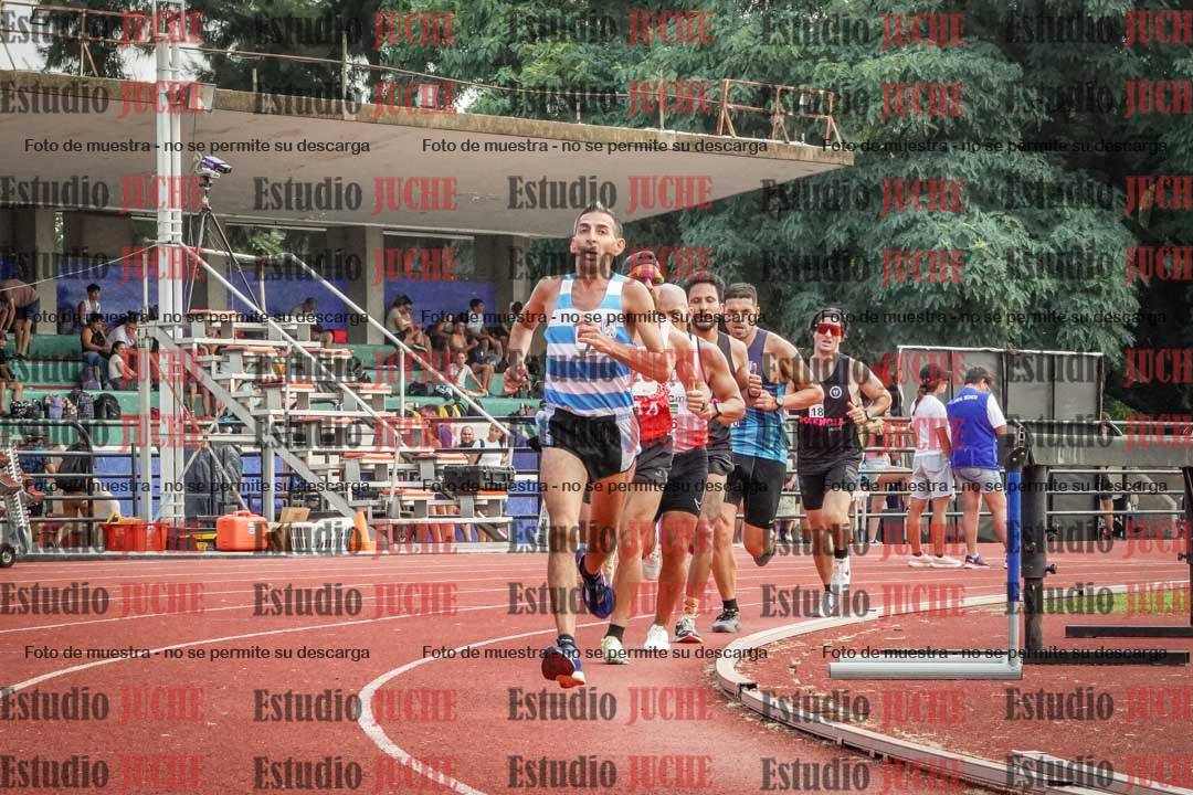 Fotos de los 3000 m llanos de varones