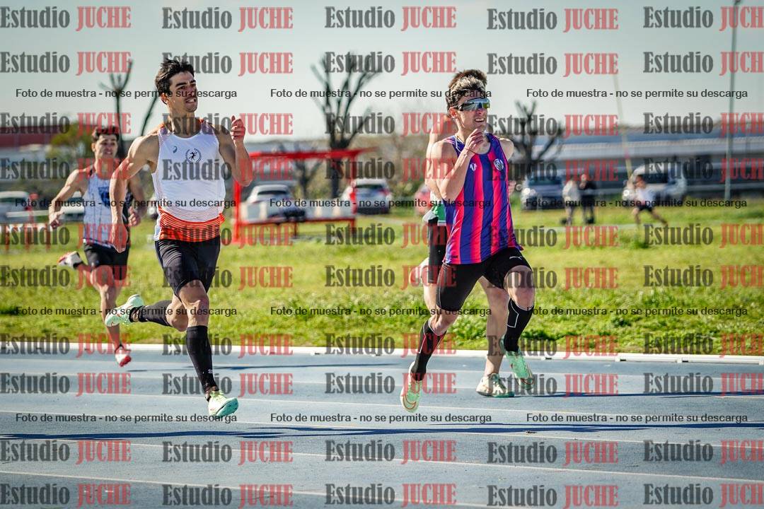 Fotos de los 400 m llanos de varones
