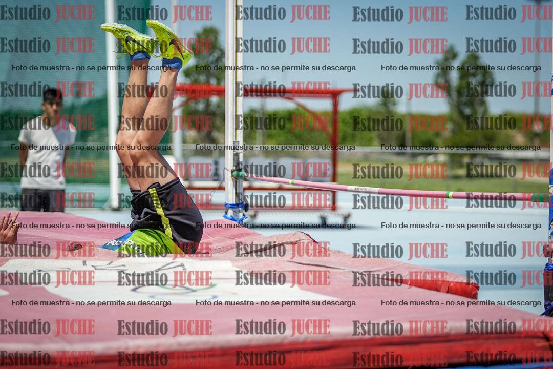 Fotos del salto en alto de varones - U14