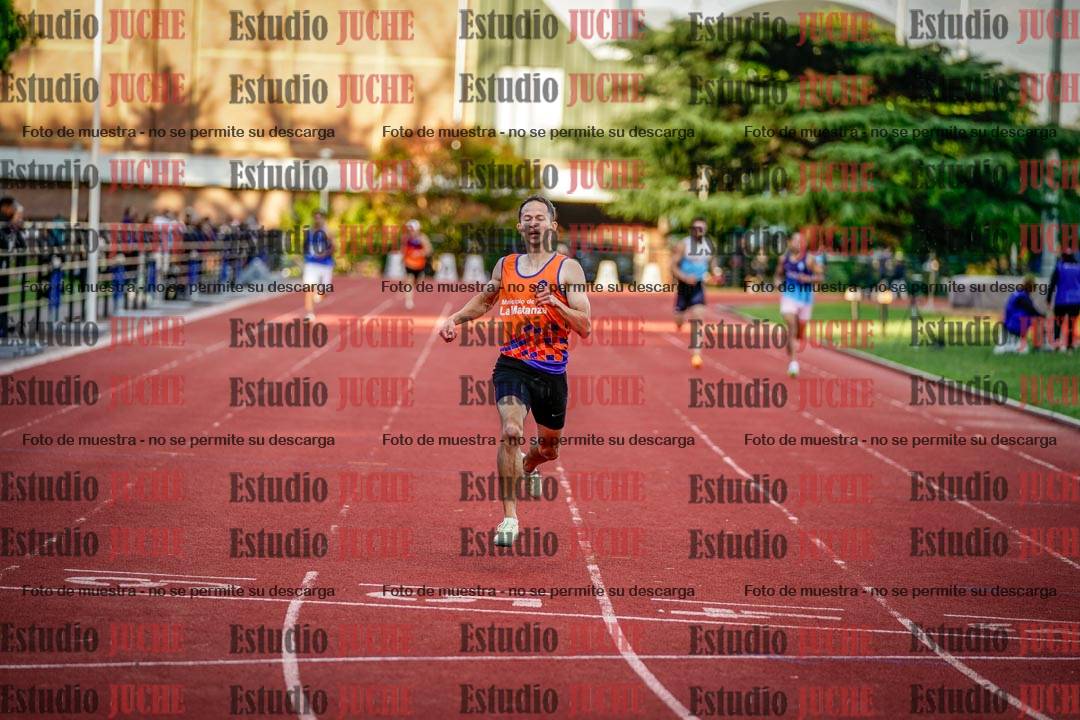 Fotos de los 400 m llanos de varones