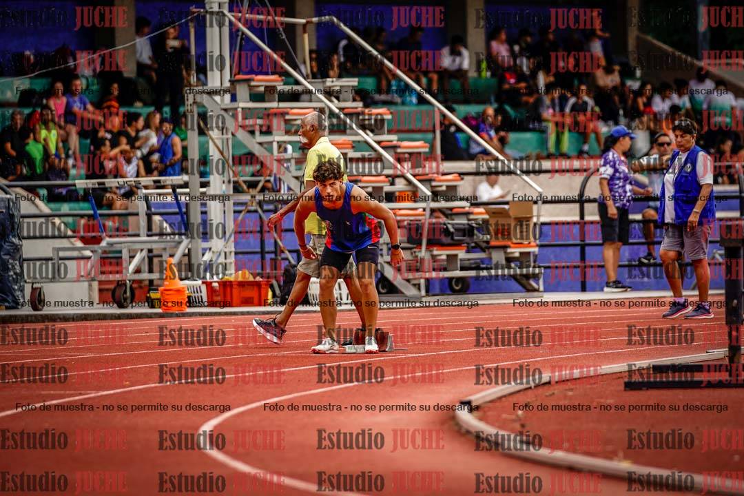 Fotos de los 400 m con vallas de varones
