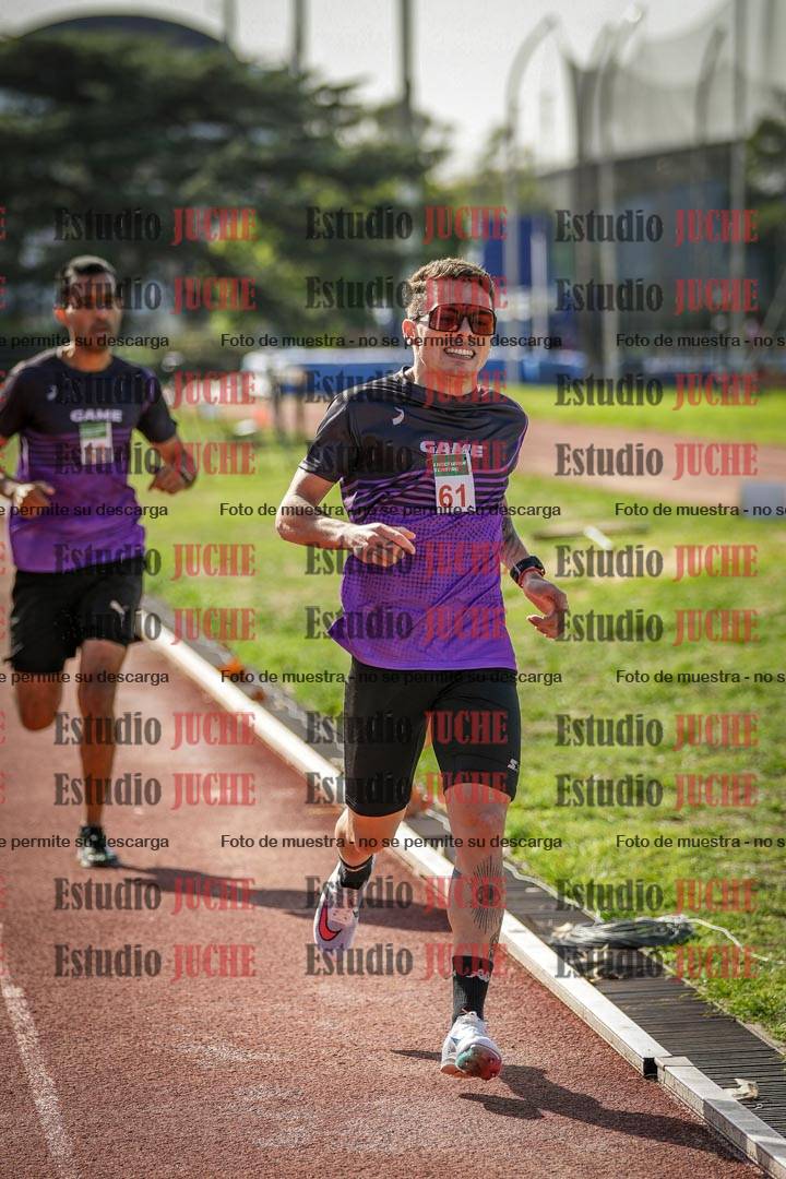 Fotos de los 800 m llanos de varones