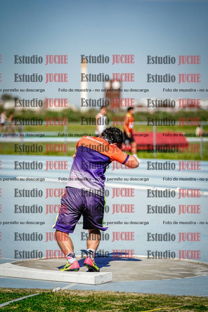 Fotos del lanzamiento de bala de varones