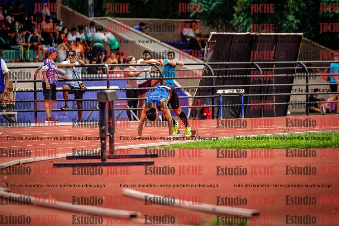 Fotos de los 400 m con vallas de varones