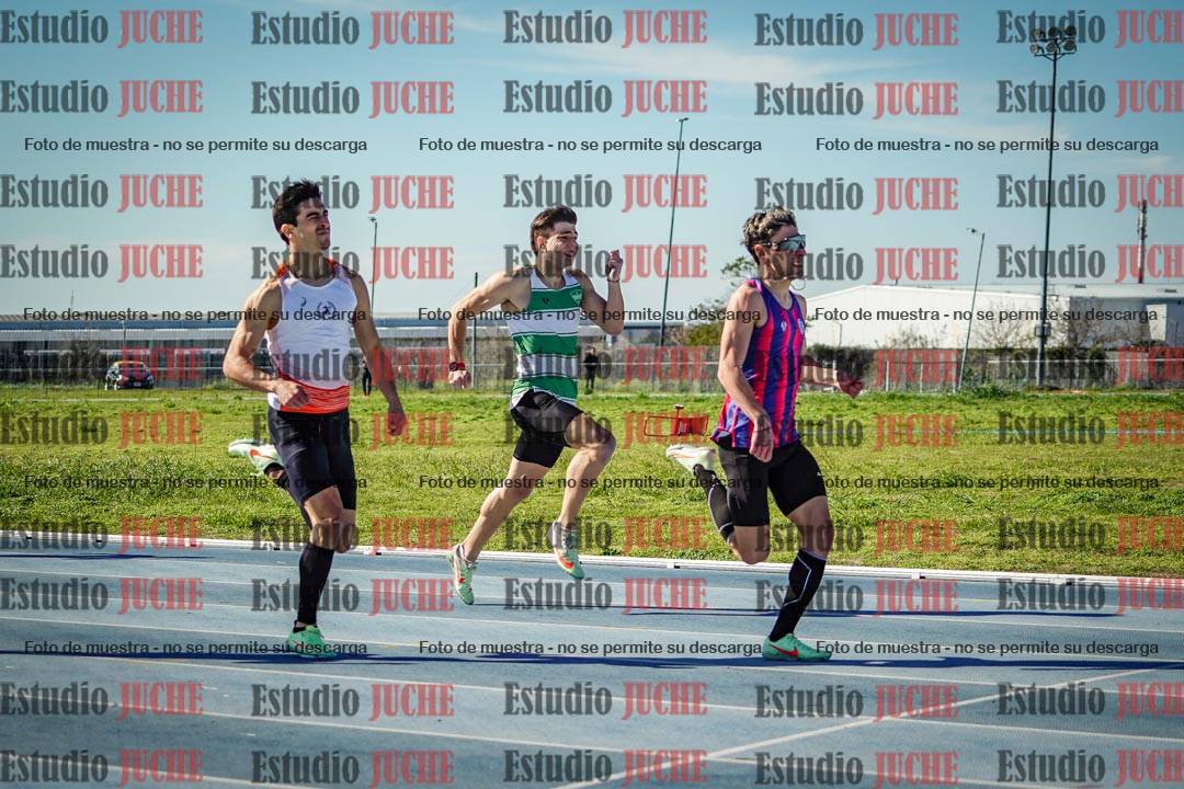 Fotos de los 400 m llanos de varones