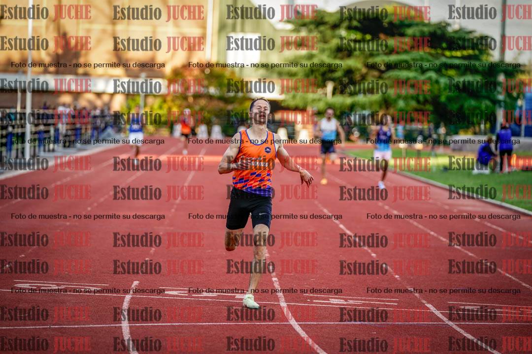 Fotos de los 400 m llanos de varones