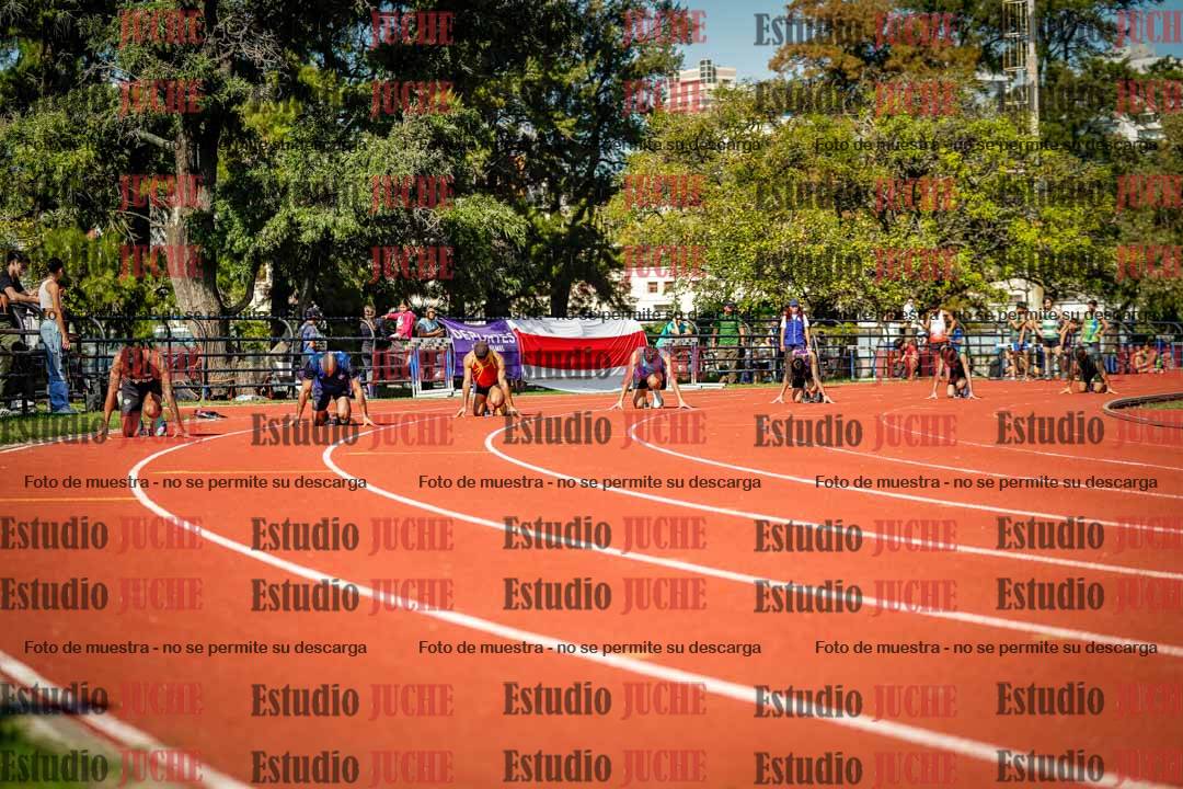 Fotos de los 200 m llanos de varones