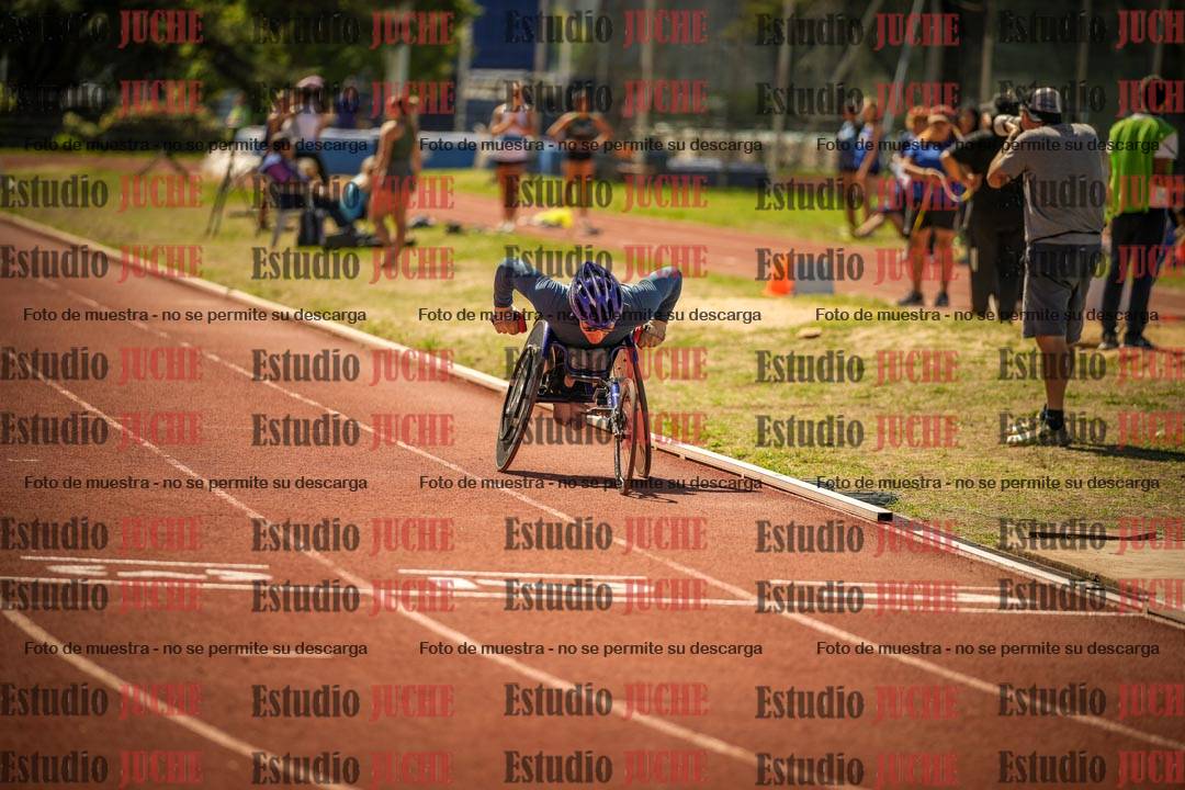 Fotos de los 400 m llanos de varones