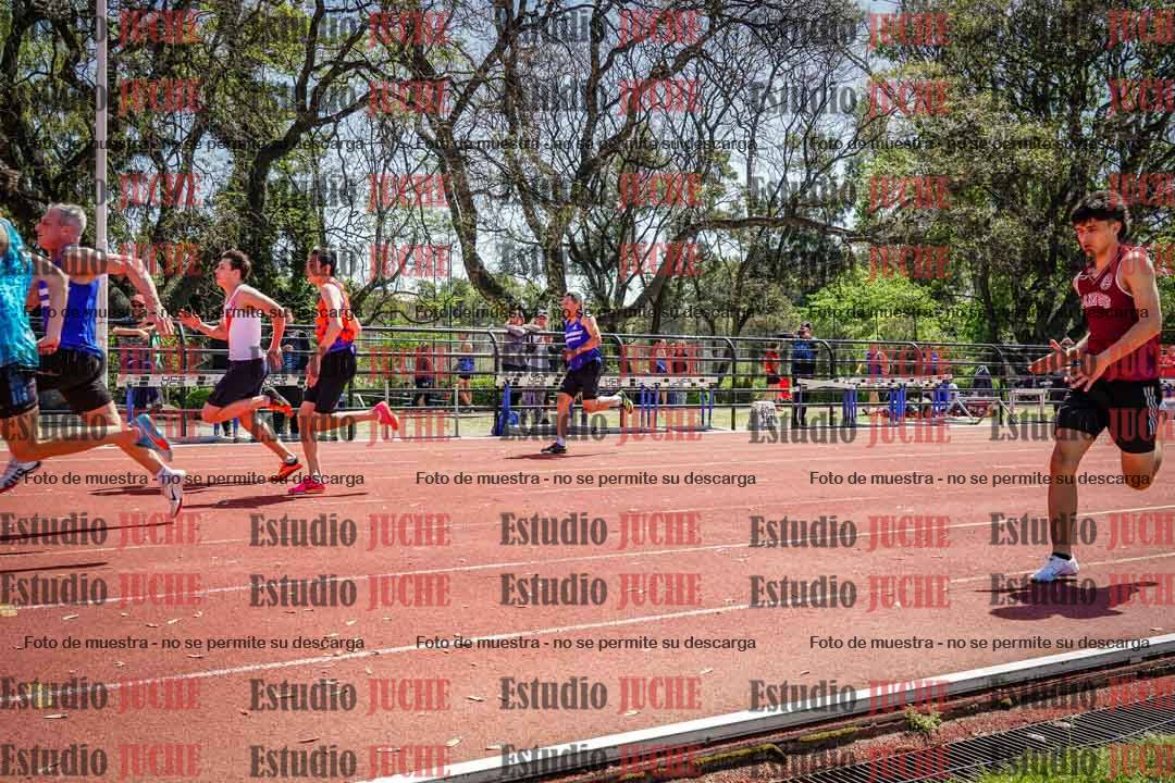 Fotos de los 100 m llanos de varones