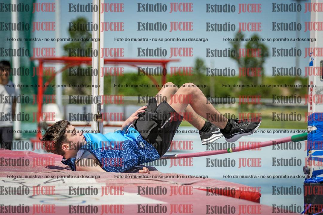 Fotos del salto en alto de varones - U14