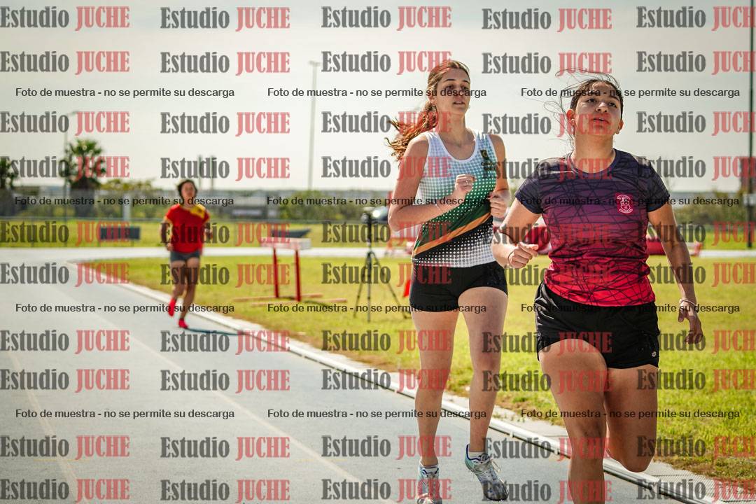 Fotos de los 800 m llanos de mujeres - heptatlón 7