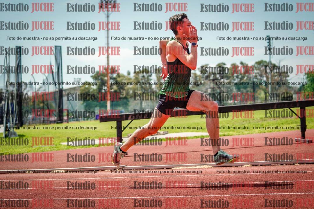 Fotos de los 400 m llanos de varones
