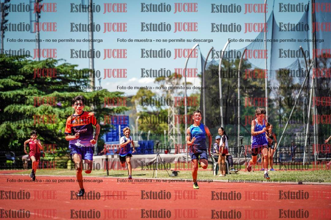 Fotos de los 150 m llanos de varones