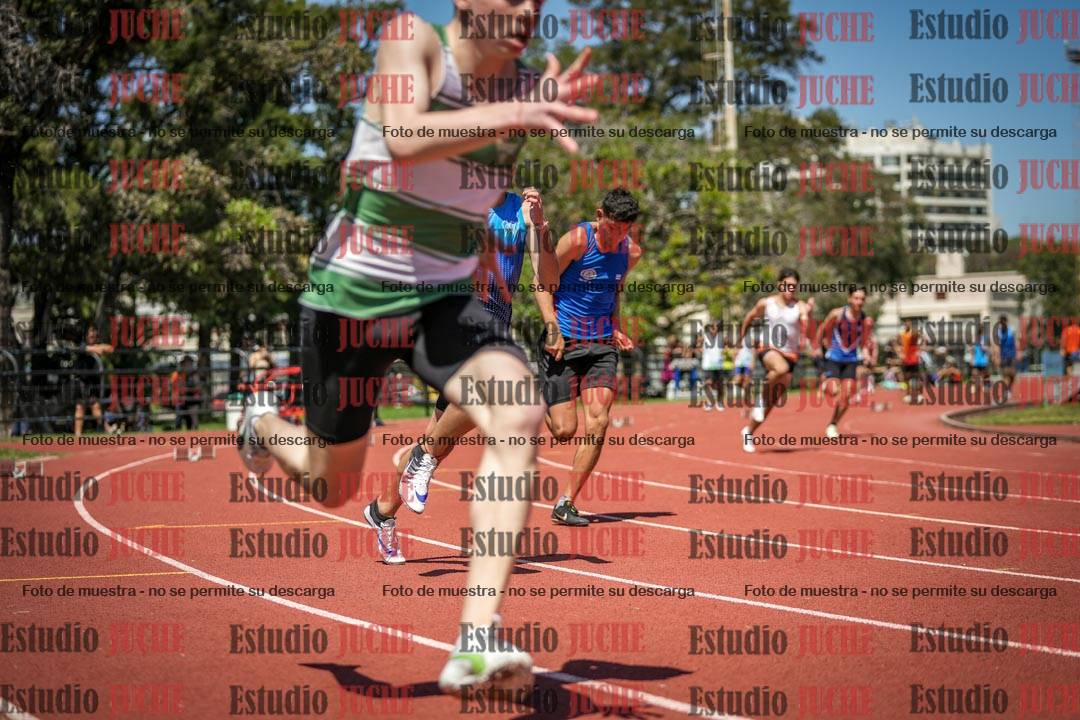 Fotos de los 200 m llanos de varones