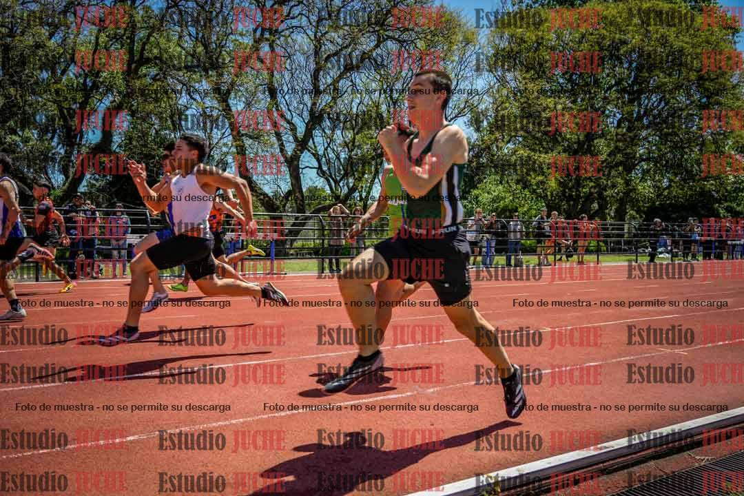 Fotos de los 100 m llanos de varones
