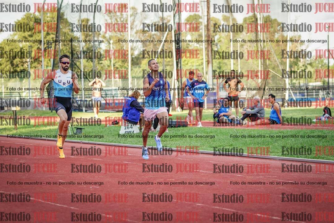 Fotos de los 400 m llanos de varones